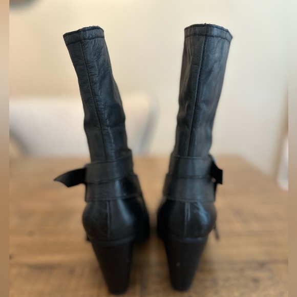 Steve Madden Freeway Dark Blue Leather High Heel Boot - Size 8 - Picture 6 of 6